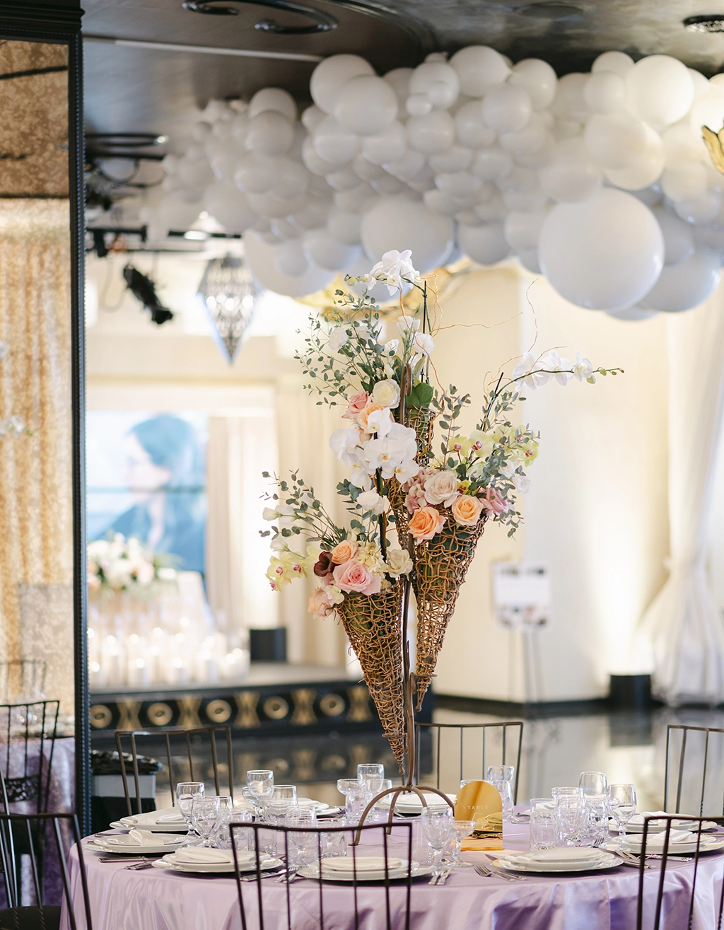 flower decor at noor pasadena wedding show
